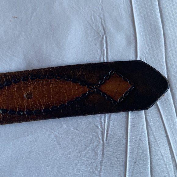 VINTAGE Genuine Leather distressed Belt Brown 51’ snap on buckle Western Country - Picture 3 of 8